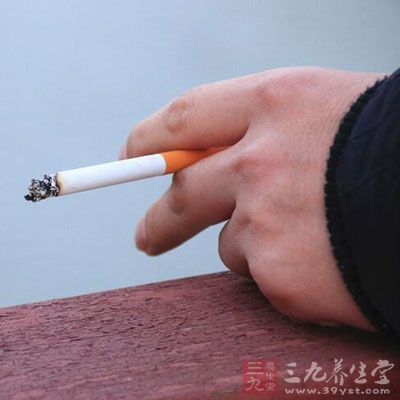 要远离烟草烟雾