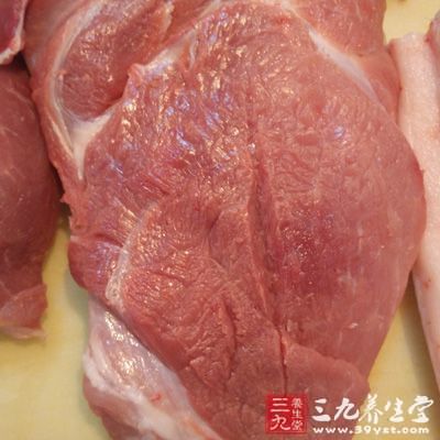 豬肉性平味甘，有潤腸胃、生津液、補腎氣、解熱毒的功效