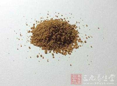 犀牛角又称乌犀角，香犀角，印度犀等，是一种药用价值很高的一种药物