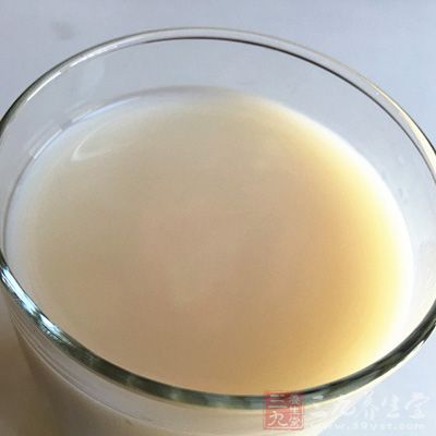 奶和奶制品是好的鈣的營(yíng)養(yǎng)來(lái)源