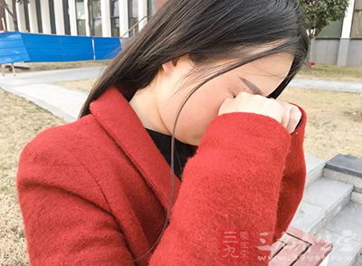 当心 揉眼睛可能导致散光 当心 揉眼睛可能导致散光