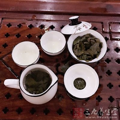 用碧螺春茶叶来医治，也有一定疗效