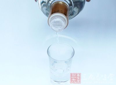 少饮酒或是尽量不饮