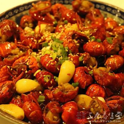 小龙虾在南方的河流湖泊里随处可见 小龙虾在南方的河流湖泊里随处可见