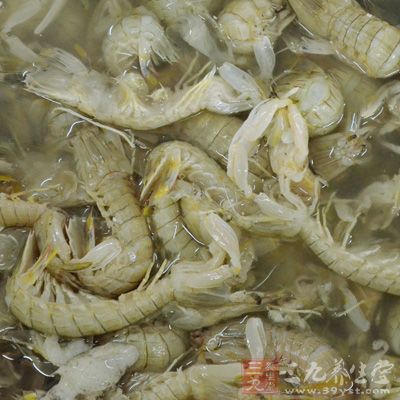 容易引起湿疹的食物，如鱼、虾等海味