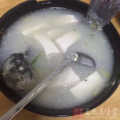 魚肉的營養(yǎng)不可能都跑到湯里去