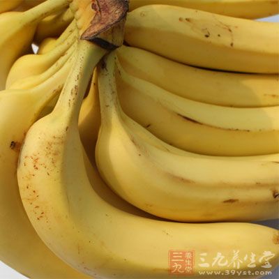 香蕉营养高、热量低，含有丰富的蛋白质