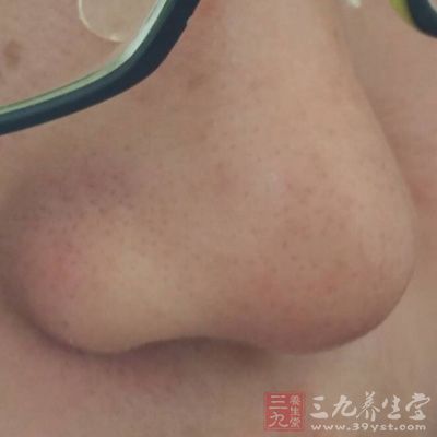 男人拱鼻象征了具有勇往直前、自強(qiáng)不息及挑戰(zhàn)命運(yùn)的個(gè)性