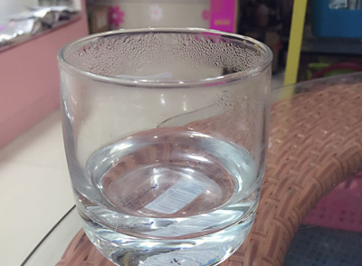 因为冷开水能帮助容易流失的水分 因为冷开水能帮助容易流失的水分