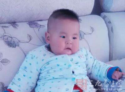 湿疹是婴幼儿常见病,尤以春天多发 湿疹是婴幼儿常见病,尤以春天多发