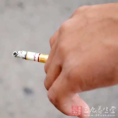 夫妻双方在生育前一段时间内以及怀孕期间，应该戒烟戒酒