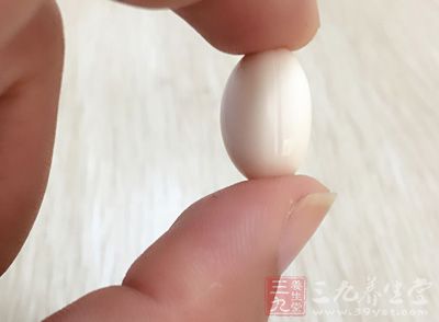 误区一：“是药三分毒”，给孩子选择保健品补钙更安全