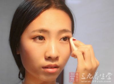 但是洗过脸以后就不会这样了 但是洗过脸以后就不会这样了