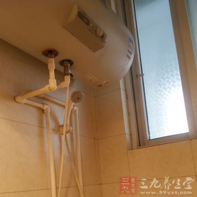 你会发现放水好长时间才有热水