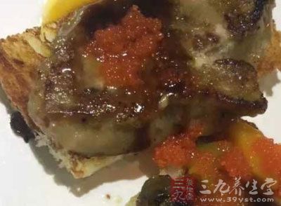 橙黄的乌鱼子风味独特