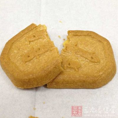 有着朴实外表的苏打饼干，常被减重者做为下午茶替代的止饥点心