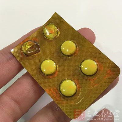 随意服用药物同样会导致身体健康遭受损害