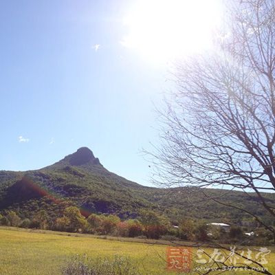 春天阳光明媚，风和日丽