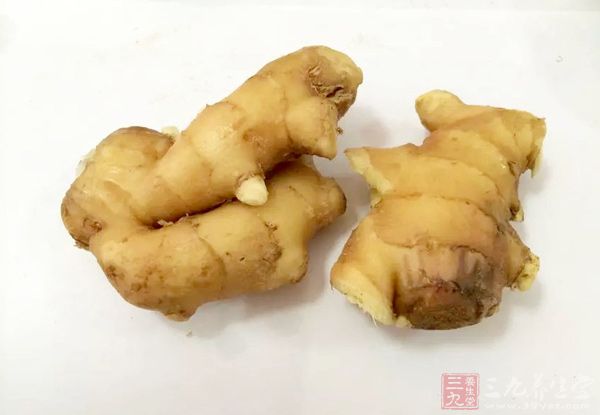 生姜中的药用成分有许多是小分子物质 生姜中的药用成分有许多是小分子物质