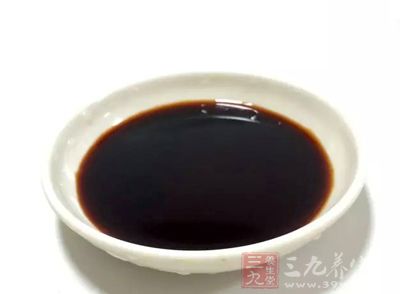 杭州富阳一家无证餐具消毒家庭作坊被捣毁