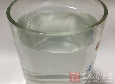 水可以为人体补充水分