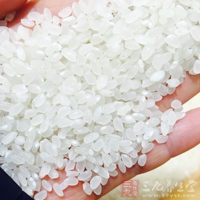 鲜芋头200g、粳米200g、水适量