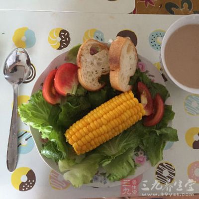 早餐一定要有些蔬菜和水果 早餐一定要有些蔬菜和水果