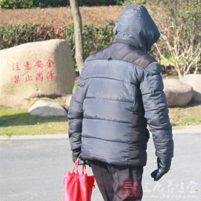 前列腺炎患者的前列腺、膀胱颈及尿道平滑肌张力都增加