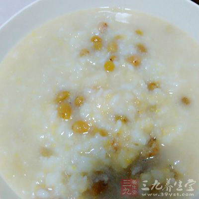 枸杞粥具有滋补肝肾、明目补虚等作用 枸杞粥具有滋补肝肾、明目补虚等作用