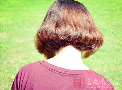 女性使用染发剂,患淋巴瘤的机会增加70% 女性使用染发剂,患淋巴瘤的机会增加70%