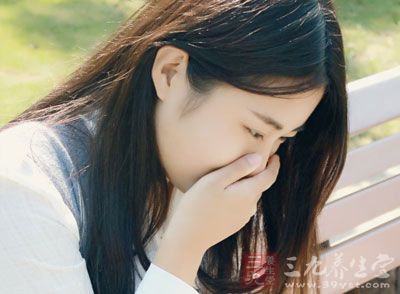 典型的例子是莲蓬图,看到这样的图片,会感到头晕,恶心,头皮发麻等 典型的例子是莲蓬图,看到这样的图片,会感到头晕,恶心,头皮发麻等