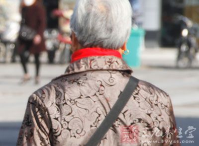 通常骨髓瘤在临床上为多见的是多发性骨髓瘤,而且其危害是非常严重的 通常骨髓瘤在临床上为多见的是多发性骨髓瘤,而且其危害是非常严重的