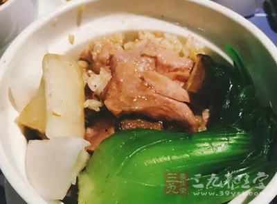 互联网餐饮监管难 私厨平台还在接单