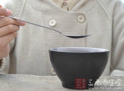 我们全身的血液每天都要被肾脏这个“水处理系统”处理5次以上 我们全身的血液每天都要被肾脏这个“水处理系统”处理5次以上