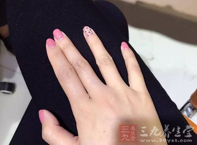 涂指甲油有害健康 涂指甲油有害健康