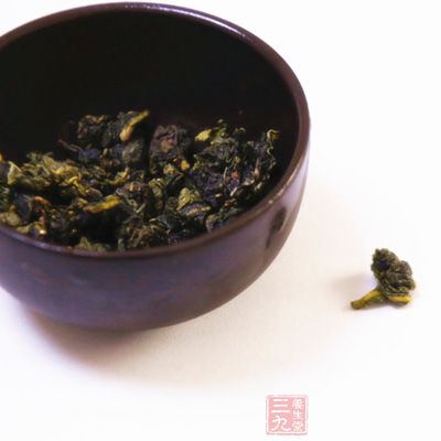 烏龍茶具有養(yǎng)顏、排毒、利便、抗化活性