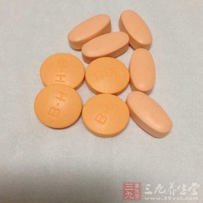 大剂量维生素可以辅助治疗