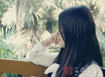 临床常见如内分泌失调性不孕就多由卵巢囊肿所致 临床常见如内分泌失调性不孕就多由卵巢囊肿所致