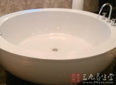 怎樣去除妊娠紋 溫水沐浴可以消除妊娠紋