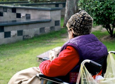 结果疼痛的症状非但没有缓解