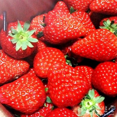 草莓属浆果,含糖量高达6%-10% 草莓属浆果,含糖量高达6%-10%