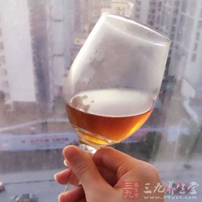 戒酒、避免損害肝臟的物質(zhì)攝入