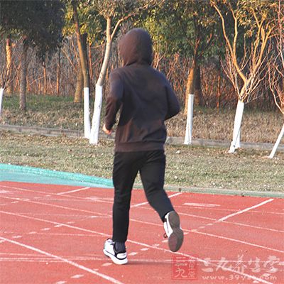 200米跑步技巧 学会跑步对心脏好(2)