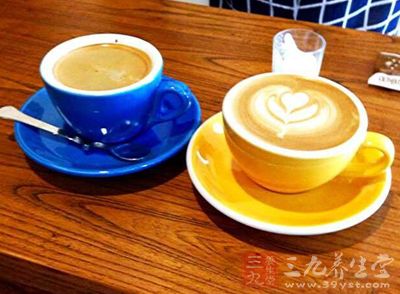 每天喝两杯咖啡因饮料，会增加孕妇流产风险