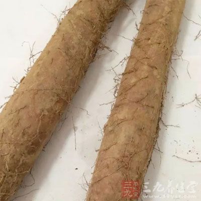 山药有排毒养颜的功效，还可以润肠预防便秘