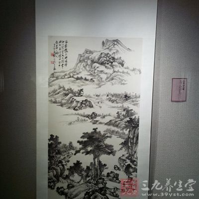 墻壁中掛上一些圖畫(huà)，不僅美觀，還有助于財(cái)路亨通