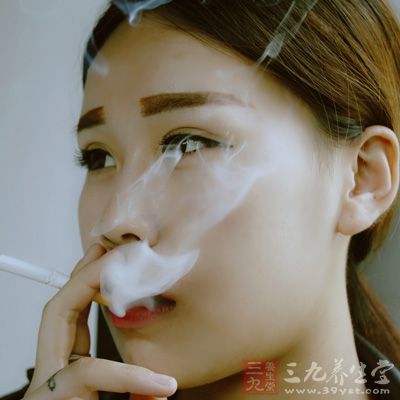 烟草中含有上百种有毒物质，对母子而言简直是魔鬼的化身