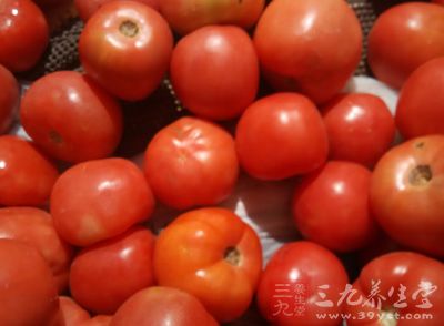 西红柿富含的钾有利尿作用