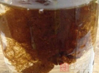 胖大海2枚，羅布麻5克，蜂蜜適量