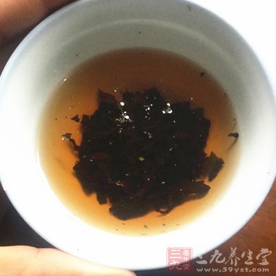 长期使用红茶漱口或者直接饮用能够有效的预防流感